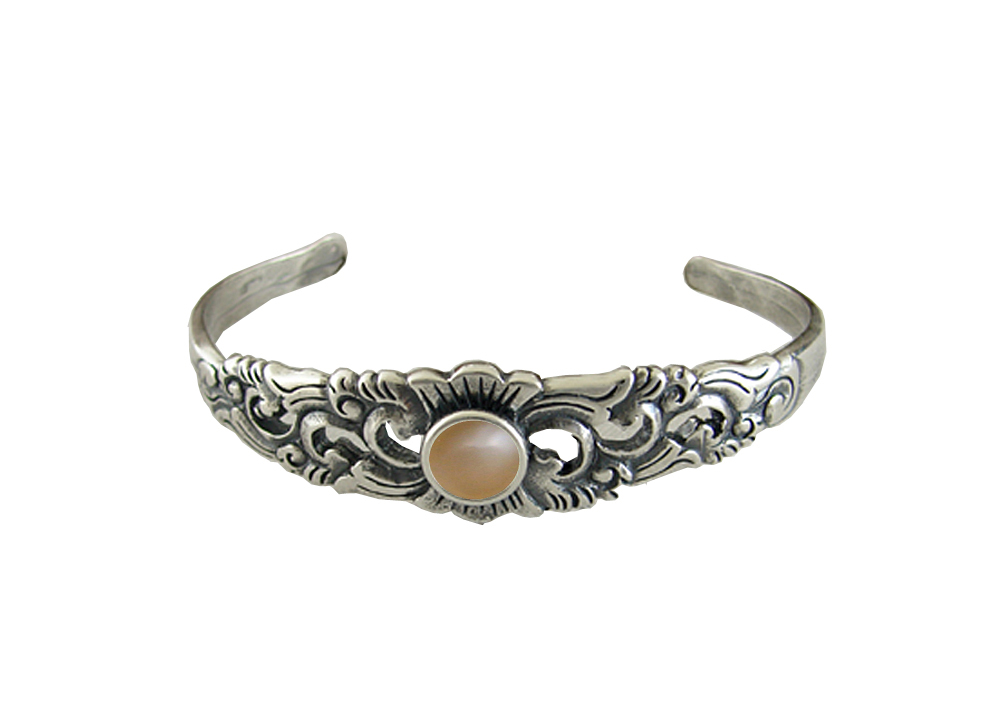 Sterling Silver Detailed Cuff Bracelet With Peach Moonstone